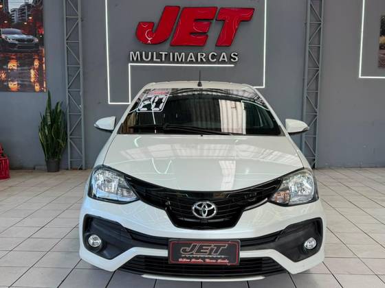TOYOTA ETIOS 1.5 X PLUS 16V FLEX 4P AUTOMÁTICO TOYOTA ETIOS 1.5 X PLUS 16V FLEX 4P AUTOMÁTICO